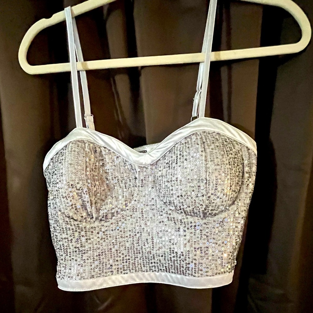 Ladies Madden NYC Tank Top, Size Large,Silver sequins,PARTY DOWN